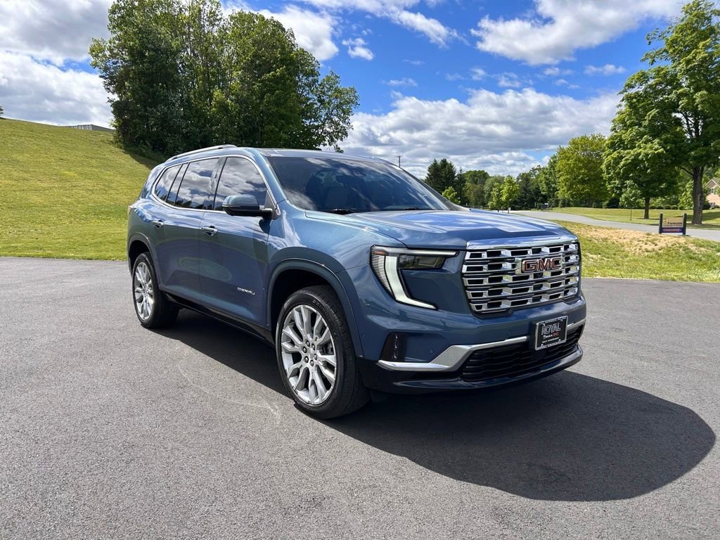2024 GMC Acadia Denali AWD's photo
