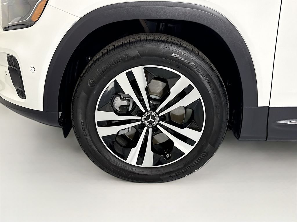 Certified Used 2026 Polar White Mercedes-Benz GLB 250 image 30