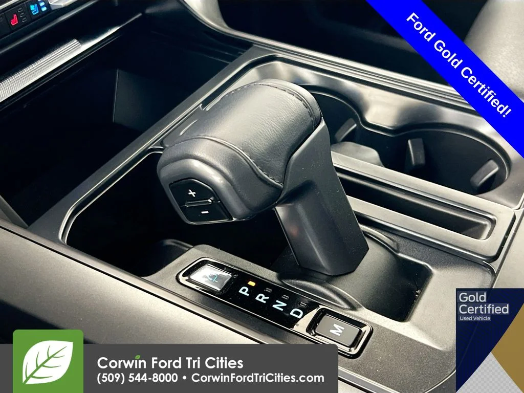 Certified Used 2025 Iconic Silver Metallic Ford Lariat image 10