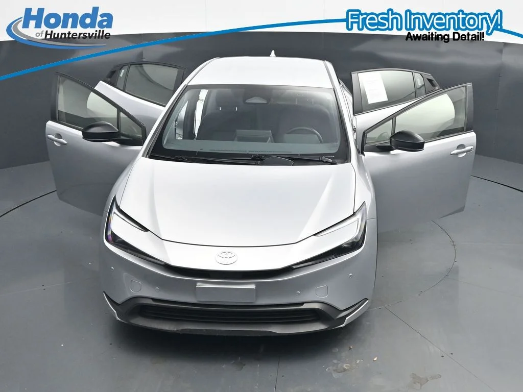 Used 2025 Cutting Edge Toyota LE image 37