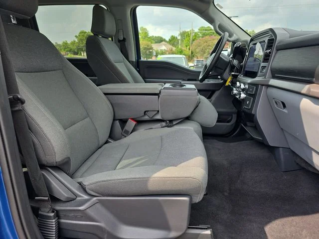 Used 2025 Blue Ford XLT image 15