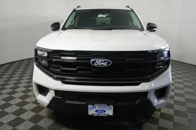 New 2027 Star White Metallic Tri-Coat Ford Active image 7