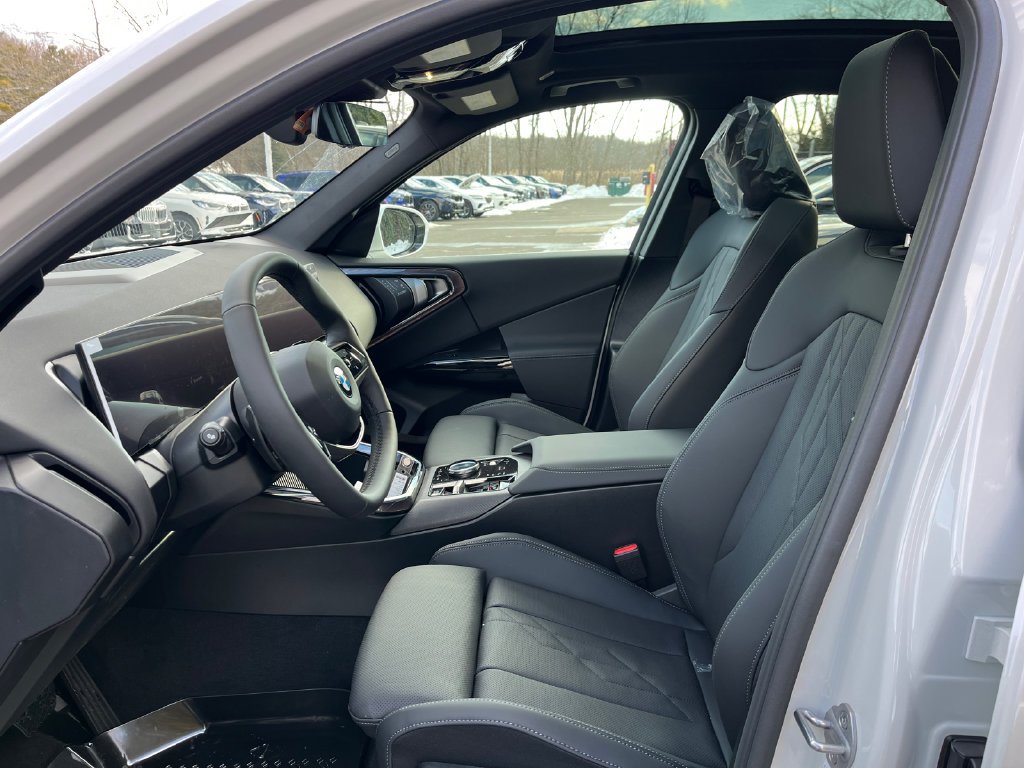 New 2026 Mineral White Metallic BMW 30 xDrive image 10