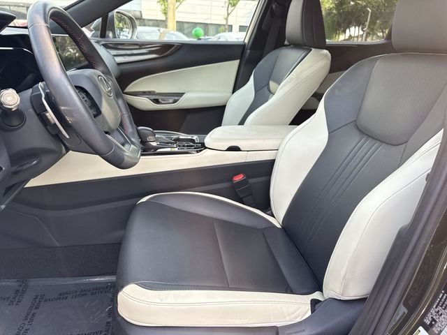 2024 Lexus NX 250 - Photo 11
