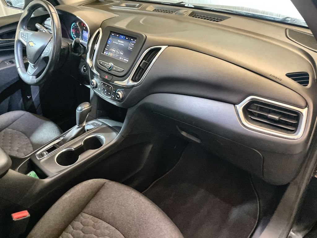 Used 2020 MOSAIC BLACK METALLIC Chevrolet LT image 27