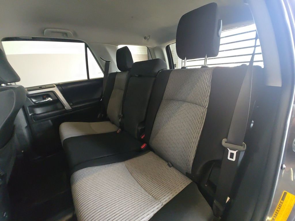 Used 2018 Gray Toyota SR5 image 22