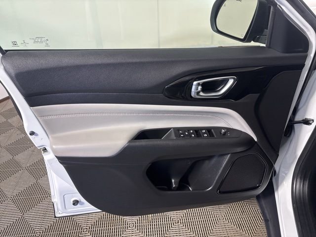 Certified Used 2022 White Jeep Limited image 14
