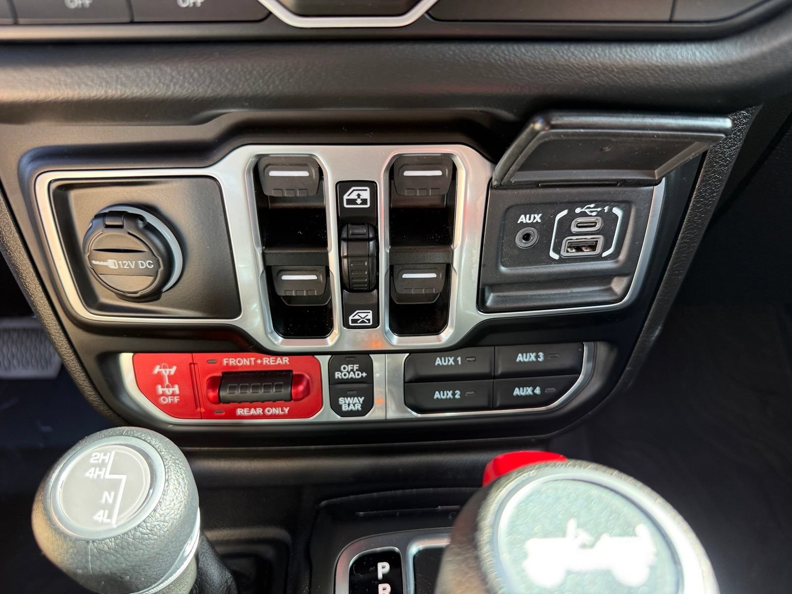 2025 Jeep Wrangler 4-Door Rubicon - Photo 25