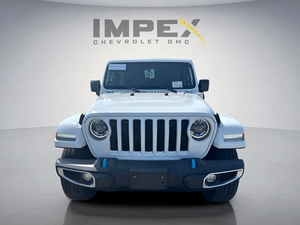Used 2023 White Jeep Sahara image 8