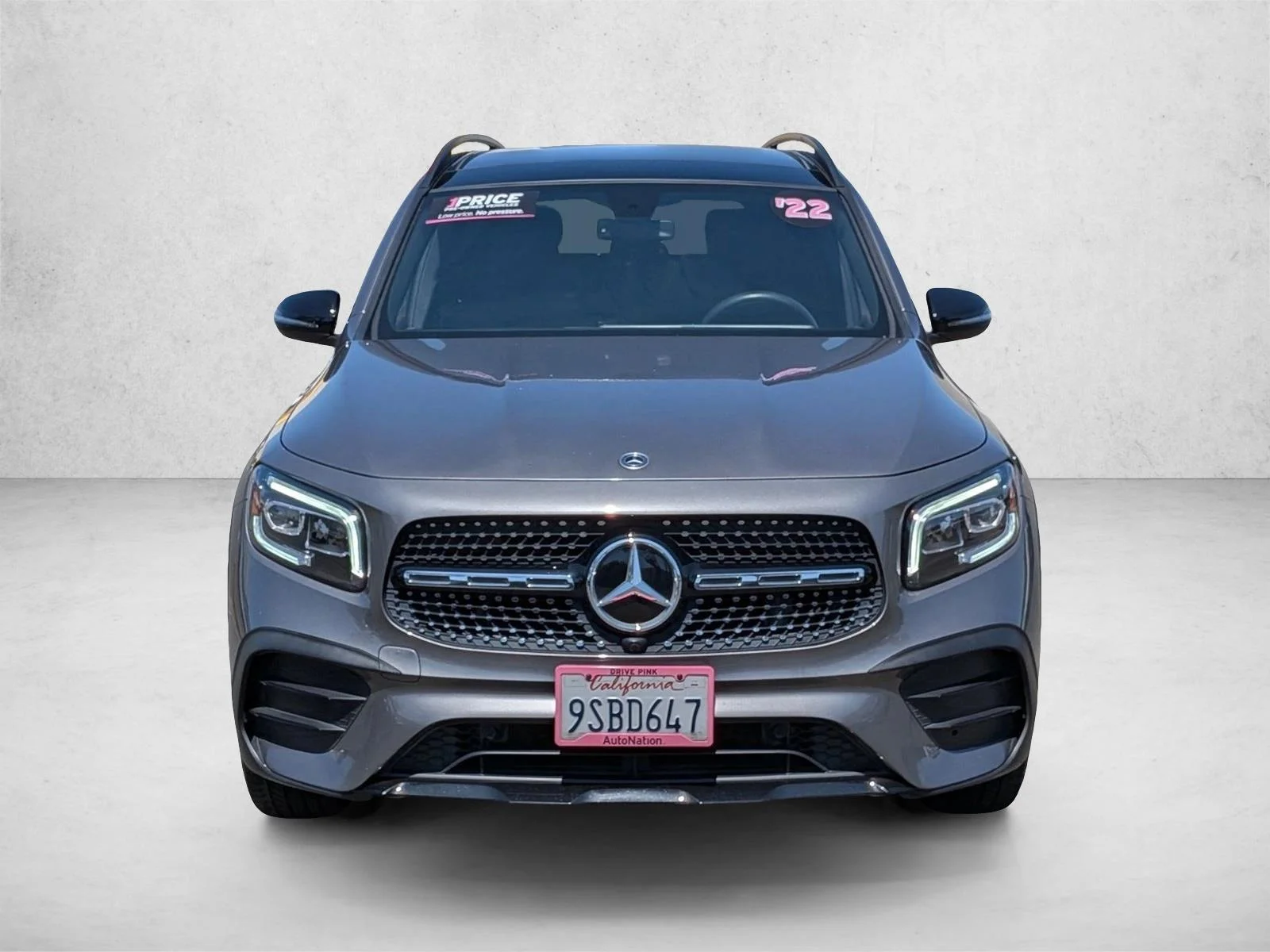 Used 2022 Mountain Grey Metallic Mercedes-Benz GLB 250 image 2