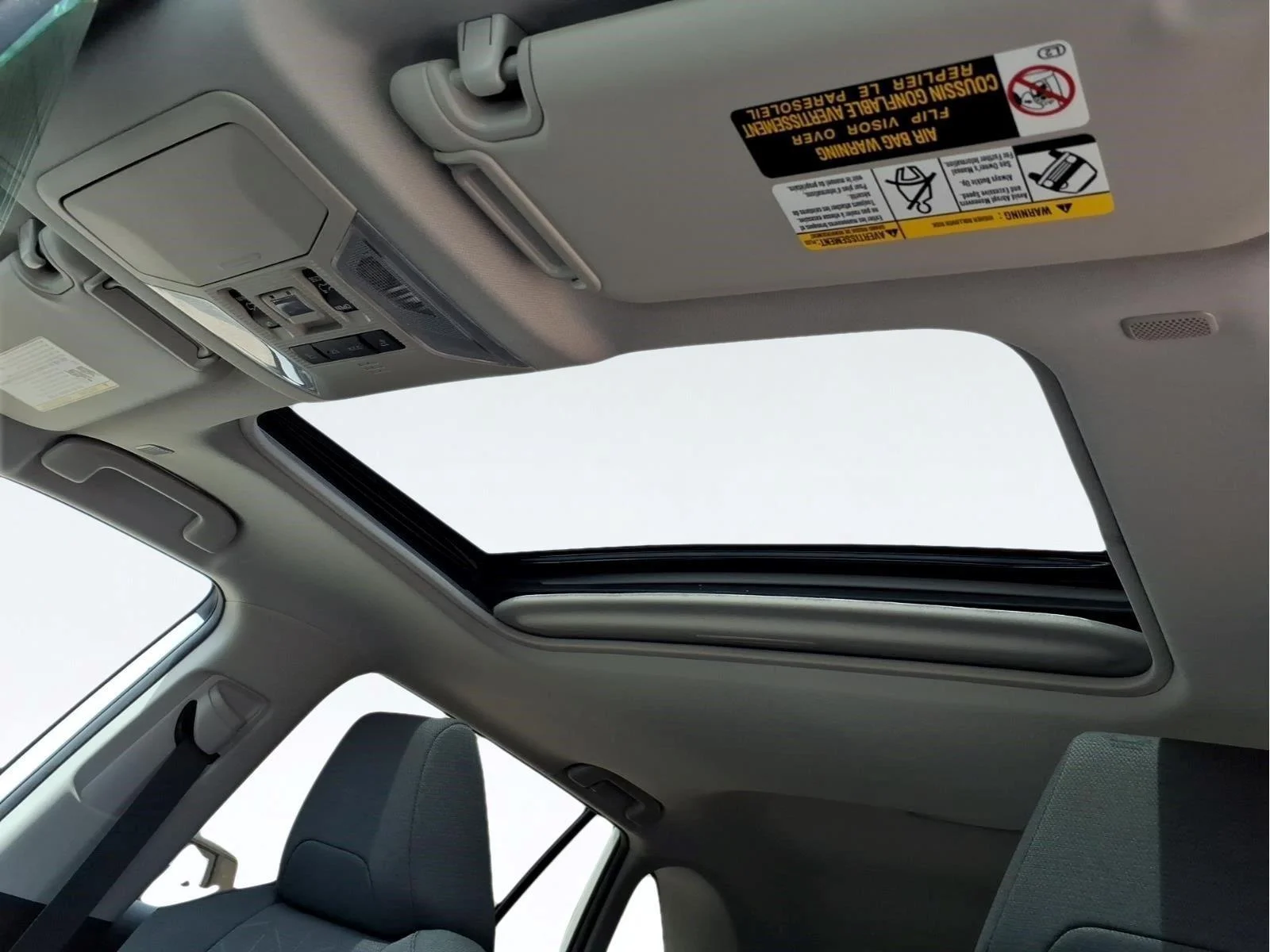 Used 2025 Ice Cap Toyota XLE image 26
