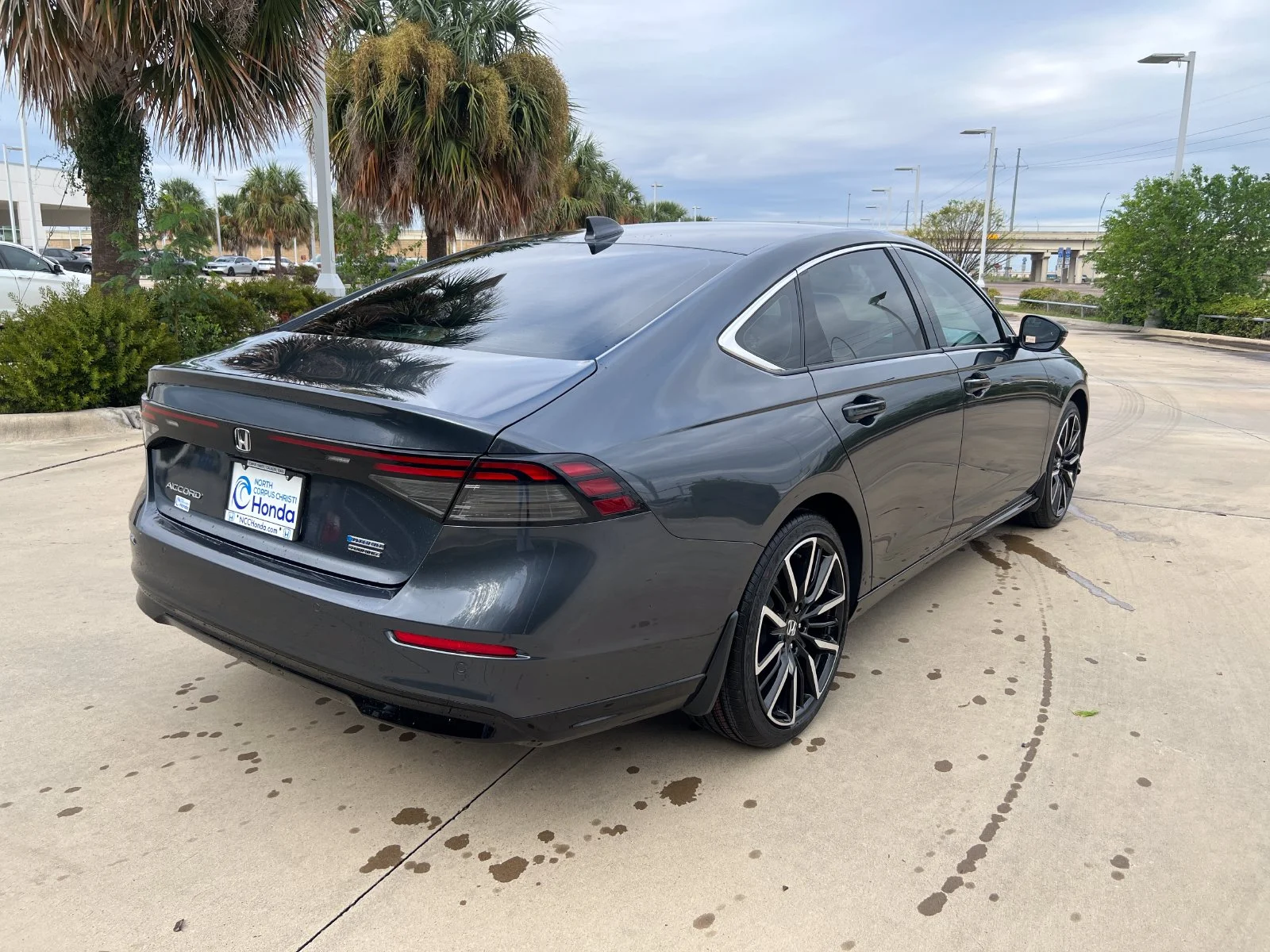 New 2026 Meteorite Gray Metallic Honda Touring image 6
