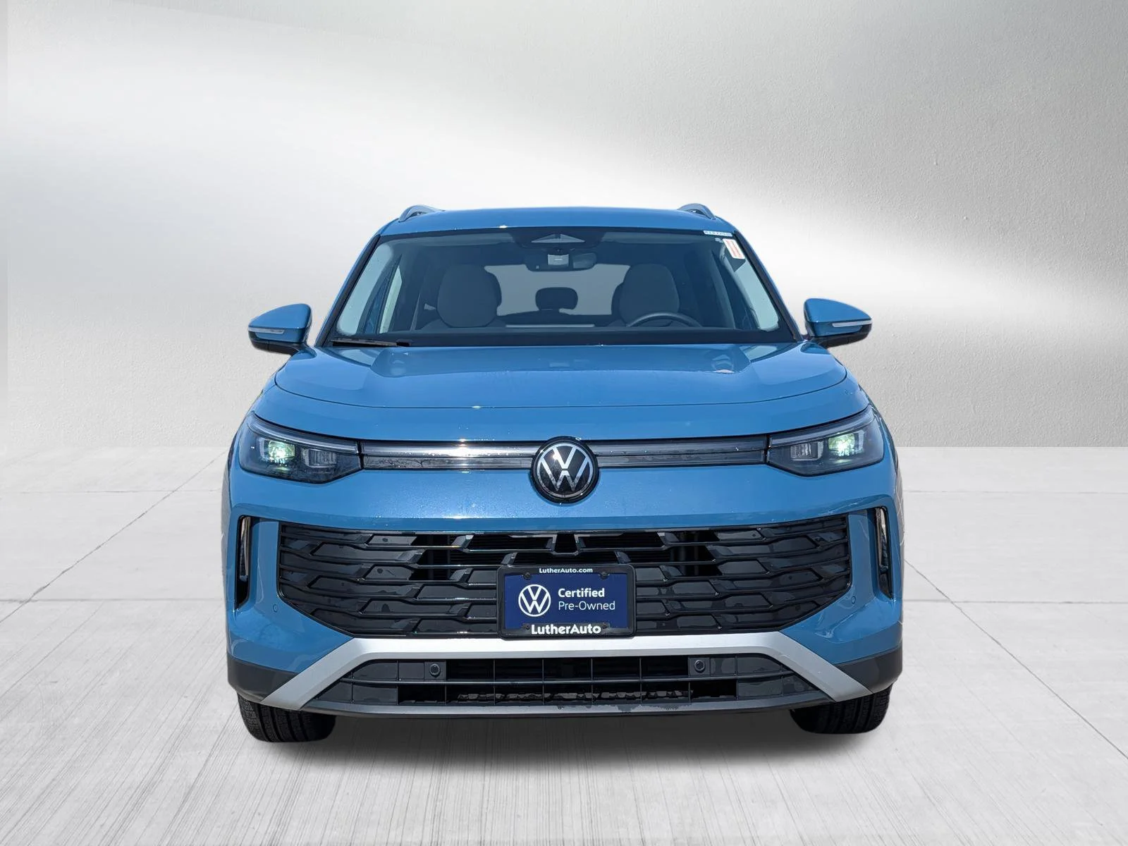 Used 2025 Volkswagen Tiguan SE with VIN 3VVER7RM8SM023649 for sale in Rochester, Minnesota