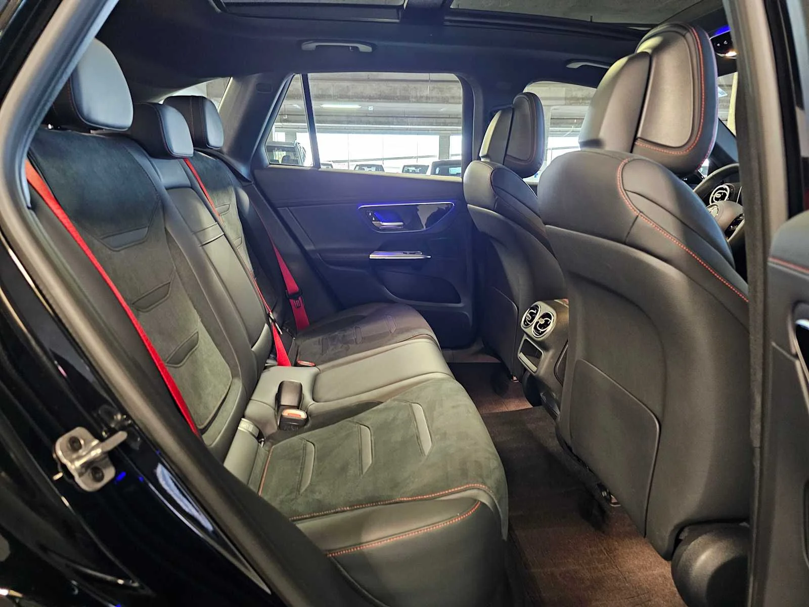 Used 2024 Obsidian Black Metallic Mercedes-Benz AMG® GLC 43 image 27