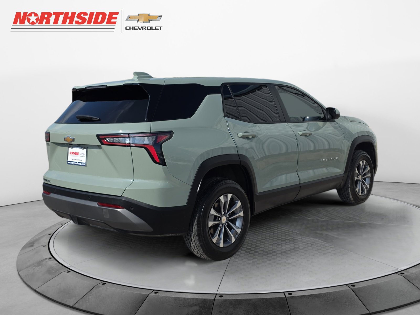 Used 2026 Green Chevrolet LT image 7