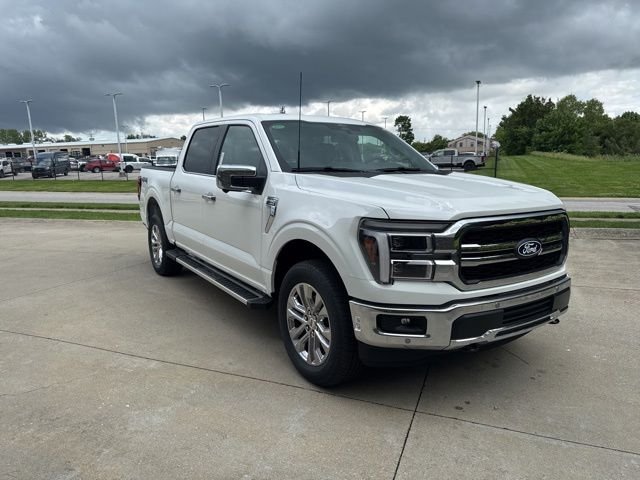 New 2026 Star White Metallic Tri-Coat Ford Lariat image 64