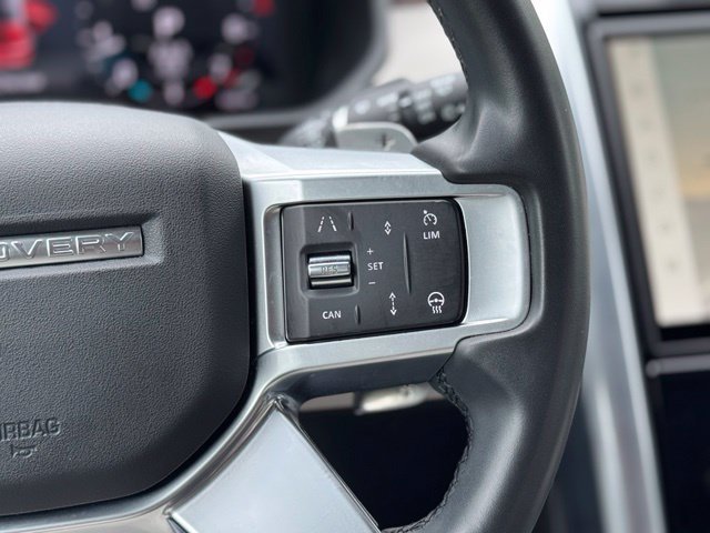 Used 2024 Fuji White Land Rover Dynamic SE image 24