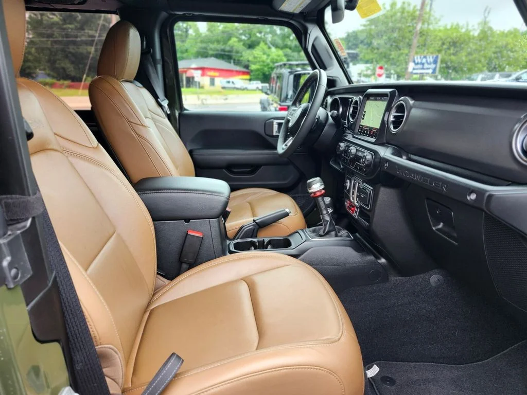 Used 2023 Green Jeep Rubicon image 11