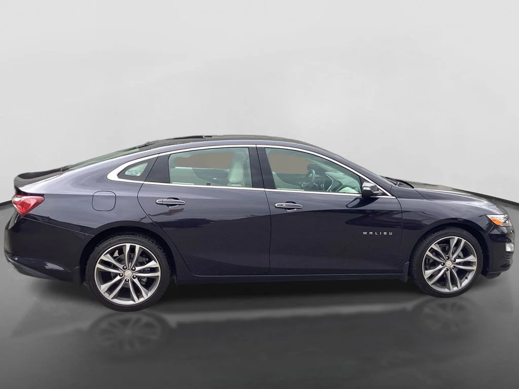 Used 2022 DARK ASH METALLIC Chevrolet Premier image 4