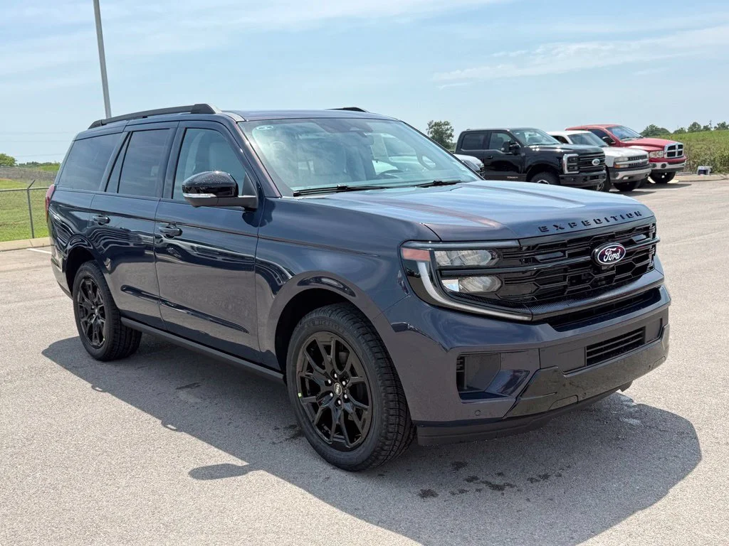 Certified Used 2027 Blue Ford Platinum image 2