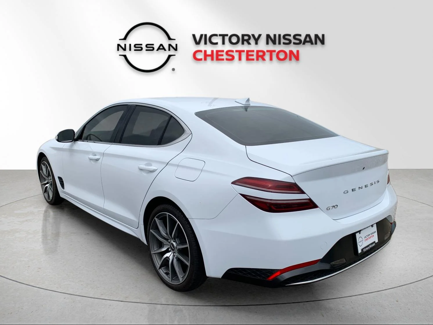 Used 2023 White Genesis 2.0T image 3