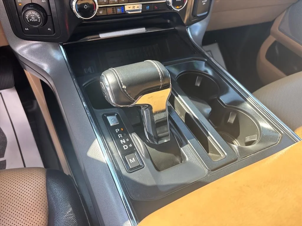 Used 2023 White Ford Lariat image 39