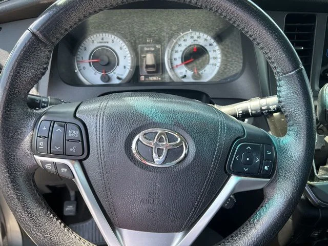 Used 2017 Silver Toyota SE Premium image 25