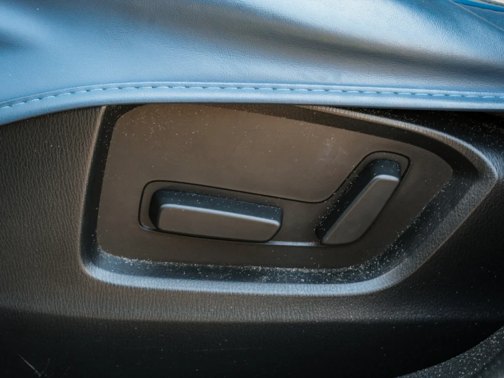 Used 2019 Deep Crystal Blue Mica Mazda Touring image 10