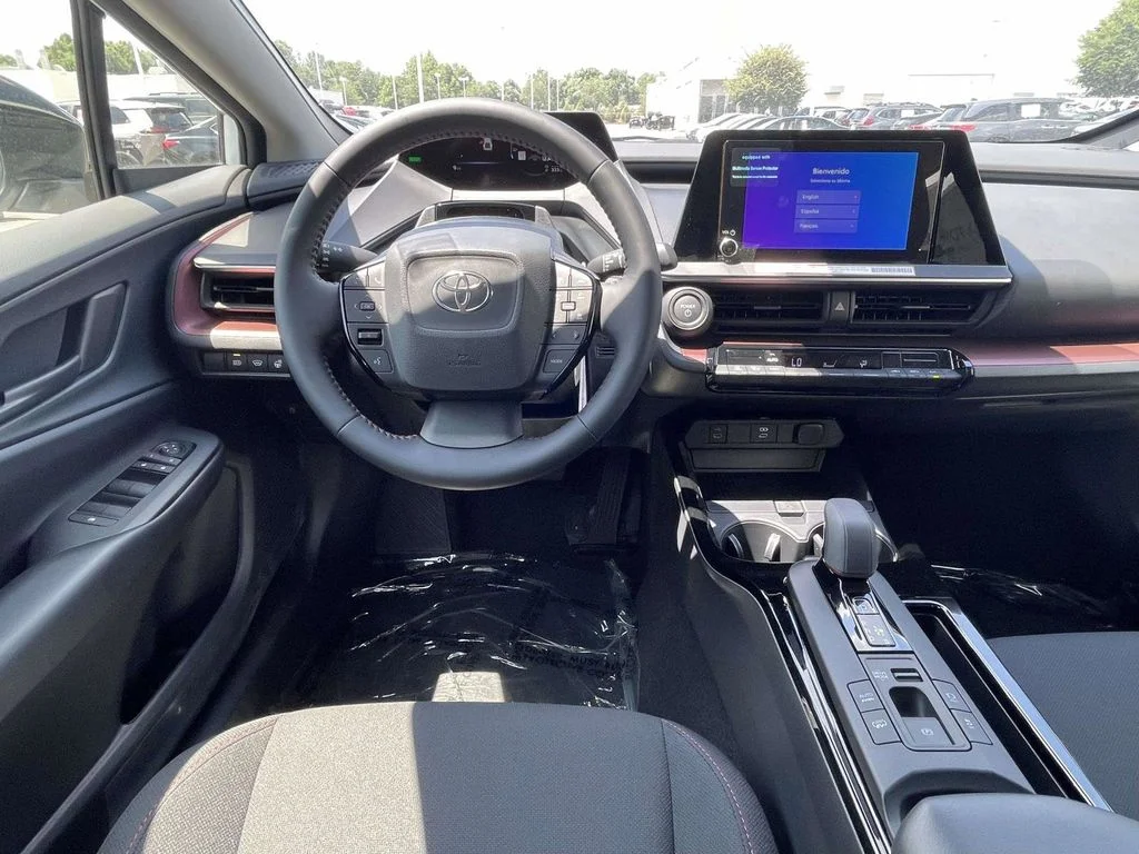 New 2026 Wind Chill Pearl Toyota SE image 18