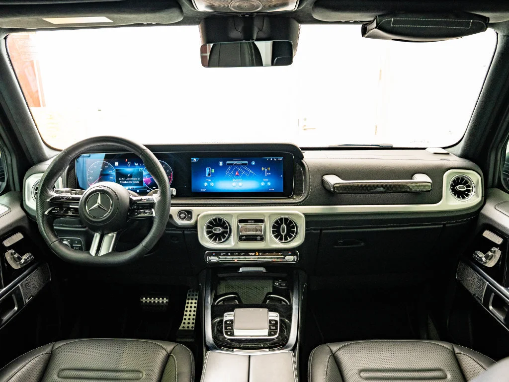 Used 2025 Manufaktur Platinum Magno Mercedes-Benz G 550 image 4