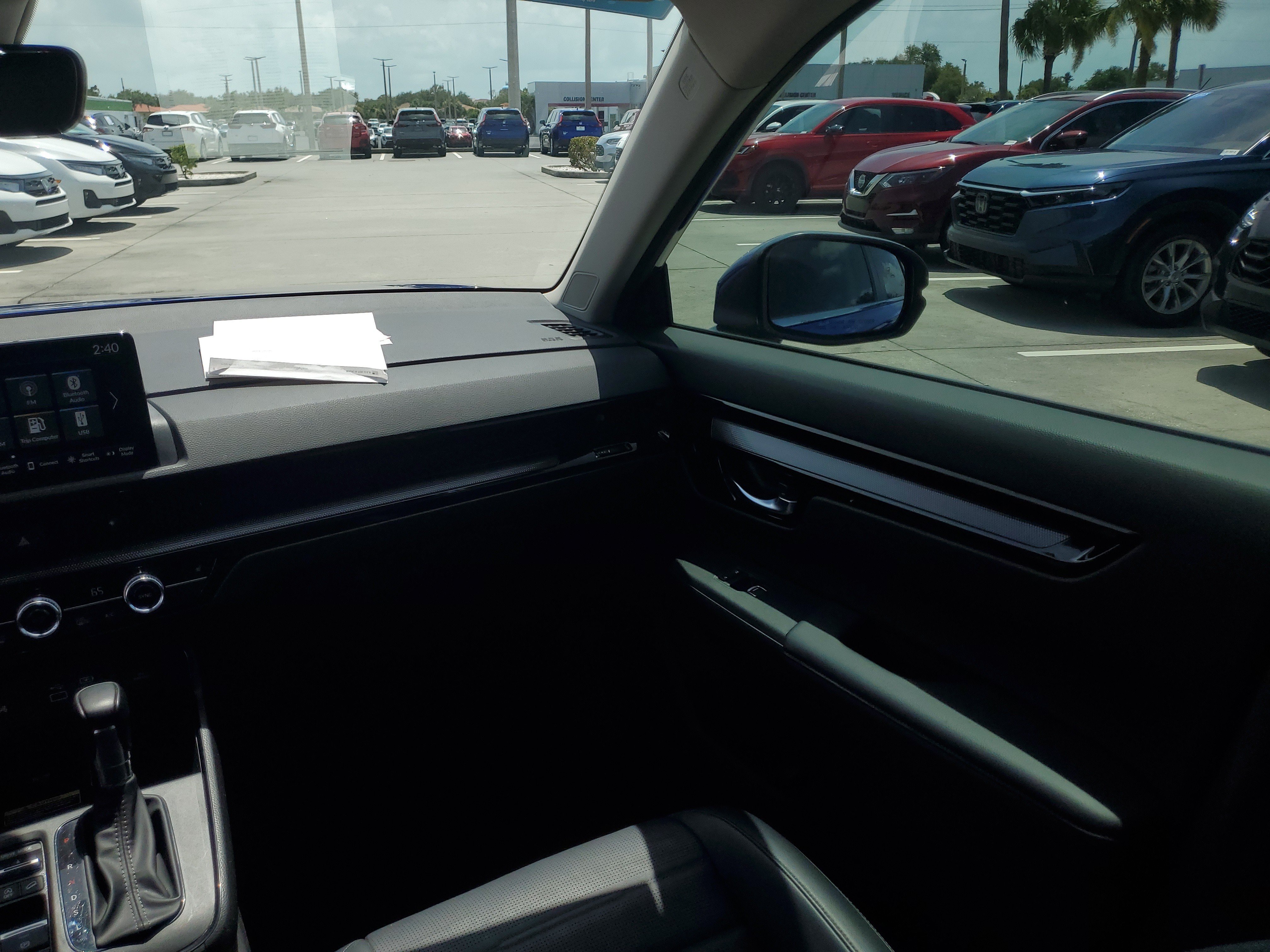Used 2024 Sparkle Silver Honda EX-L image 17