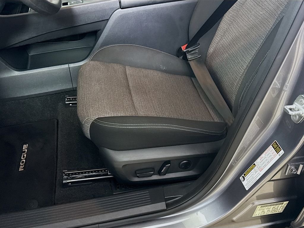 Used 2023 Gun Metallic Nissan SV image 19