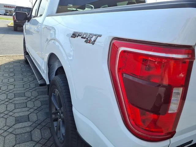Used 2023 Oxford White Ford XLT image 19