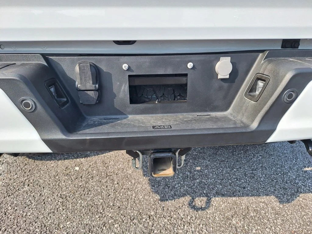 Used 2023 Oxford White Ford Tremor image 28