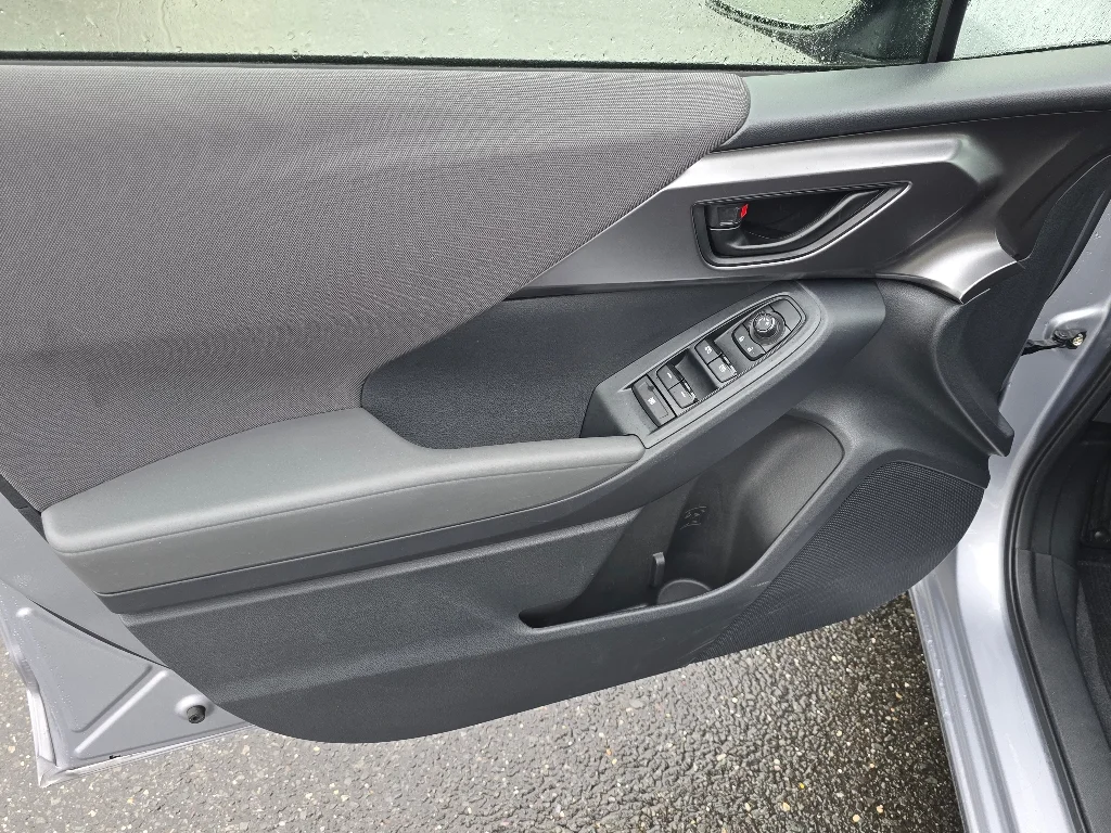 Used 2024 Ice Silver Metallic Subaru  image 32