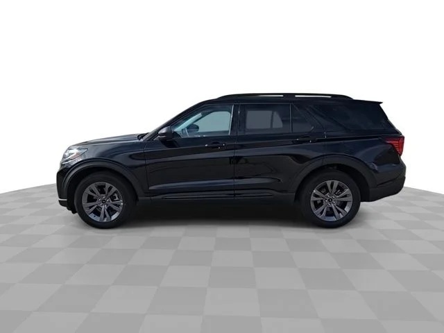 Used 2026 Agate Black Metallic Ford Active image 5