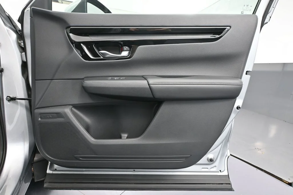 Certified Used 2025 Gray Honda EX-L image 44