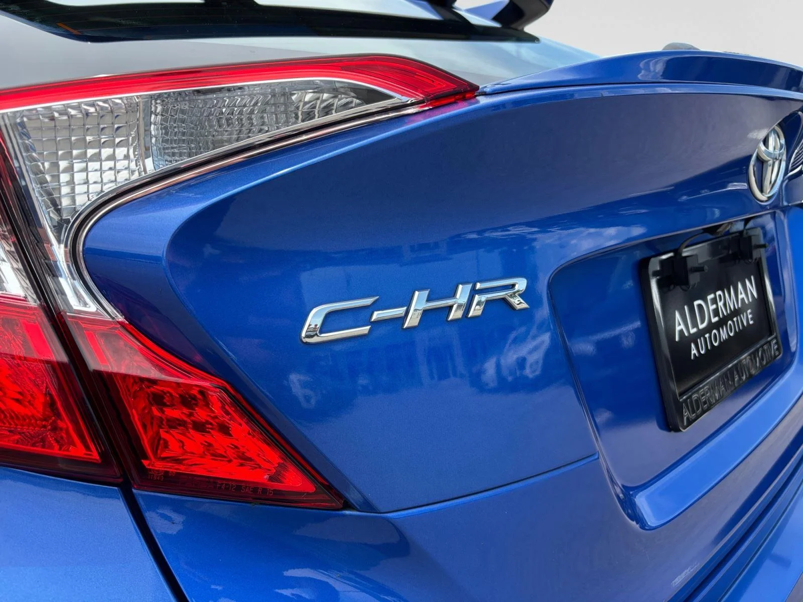 Used 2020 Blue Eclipse Metallic Toyota LE image 53