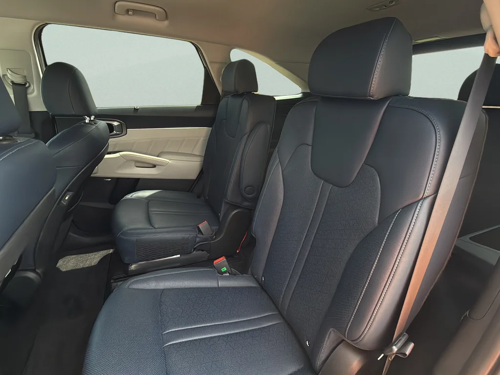 Certified Used 2024 Snow White Pearl Kia SX Prestige image 27