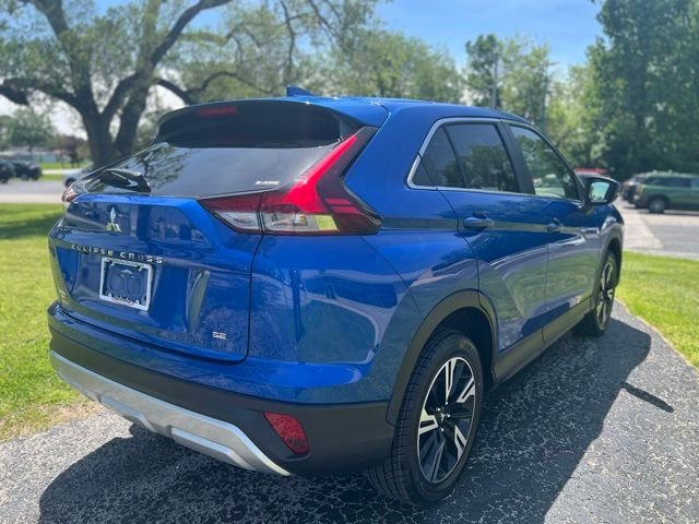Used 2024 Blue Mitsubishi SE image 8