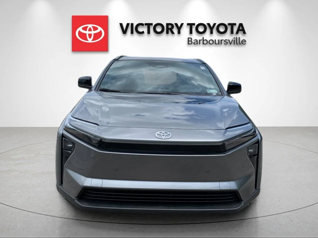 Used 2026  Toyota XLE image 8