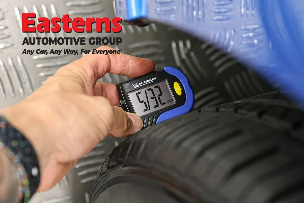 Used 2023 Blue Nissan SV image 28