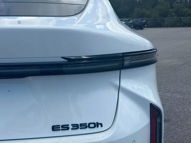 New 2026 Ultra White Lexus PREMIUM PLUS image 9