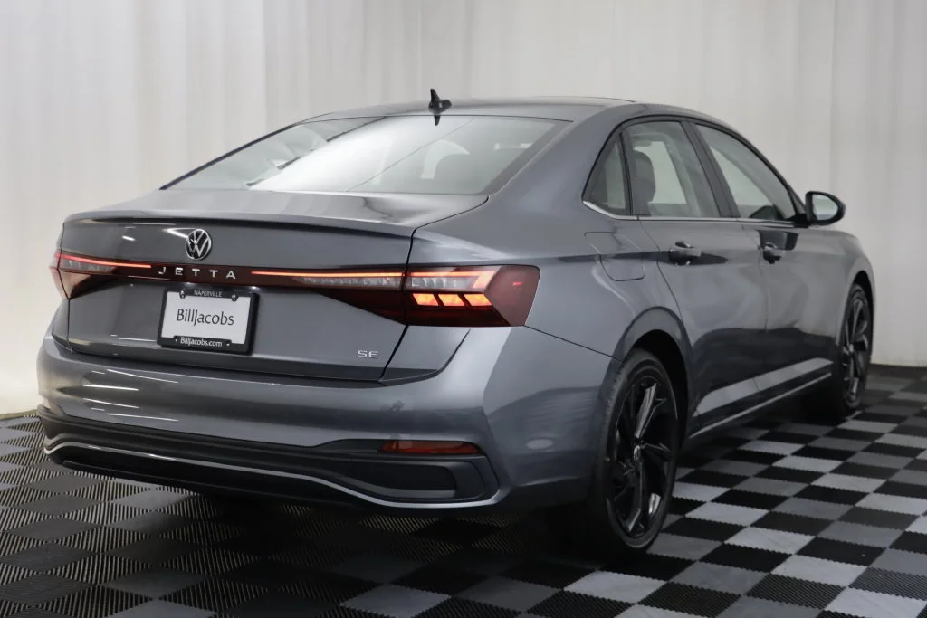 New 2027 Platinum Grey Volkswagen 1.5T SE image 17