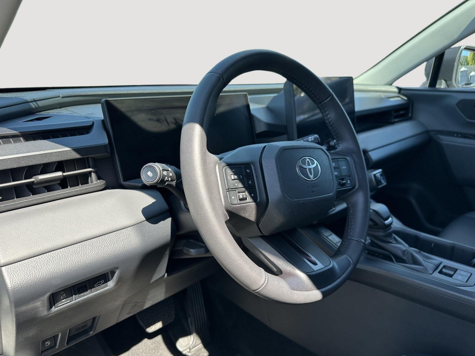 Certified Used 2026 Ice Cap Toyota XLE Premium image 11