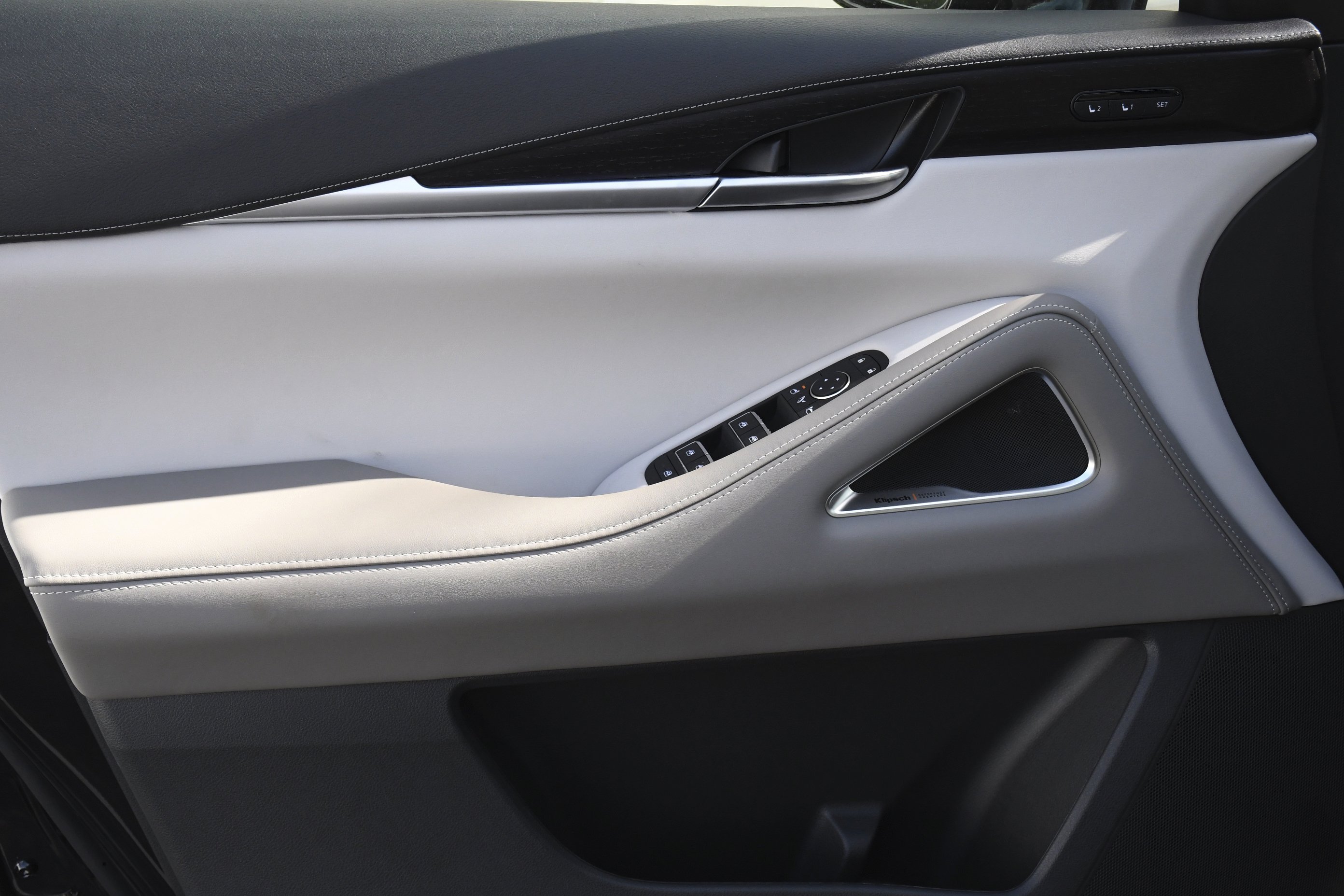 New 2026 MINERAL BLACK INFINITI Autograph AWD image 29