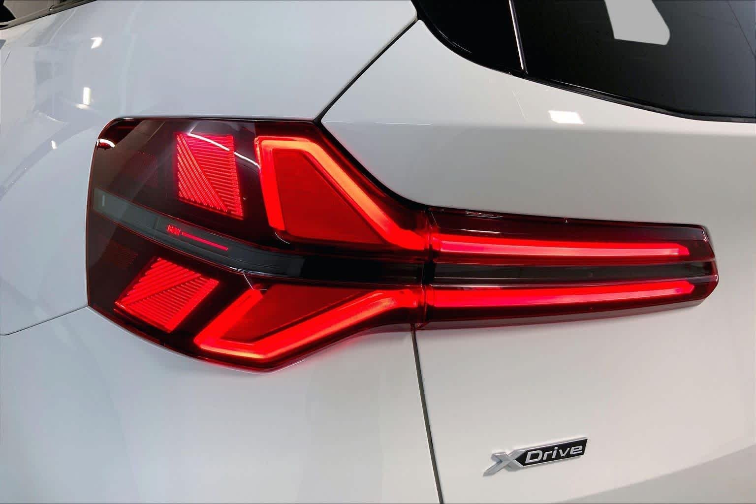 New 2026 Alpine White BMW 30 xDrive image 14