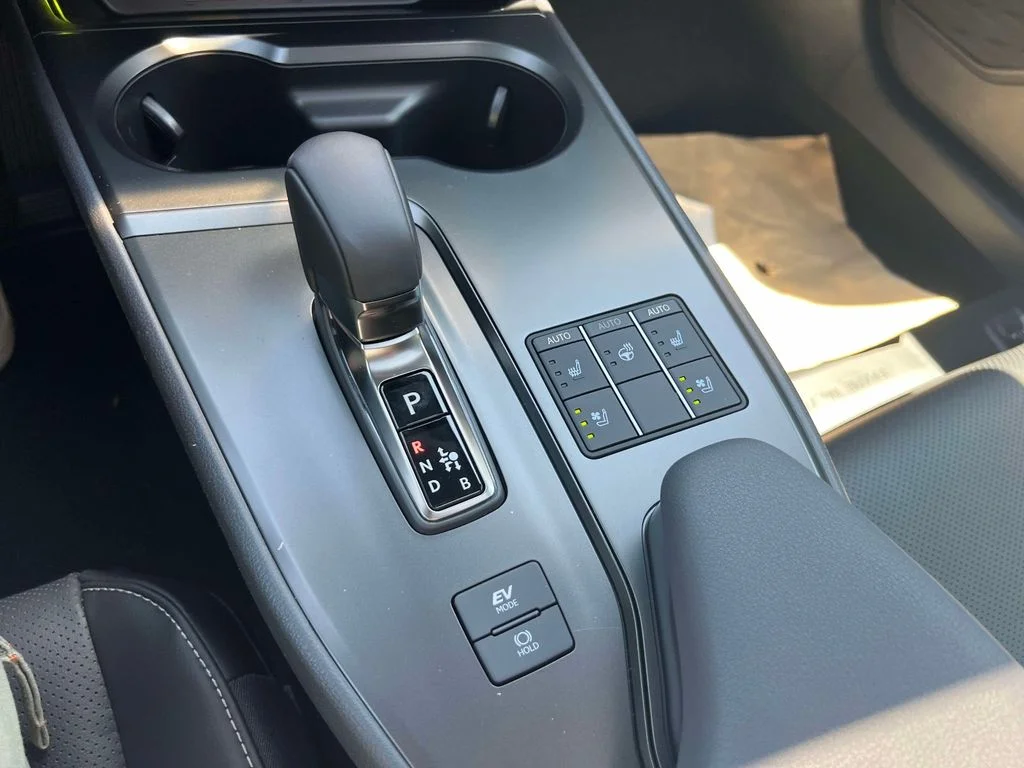 2026 Lexus UX Hybrid 300h Premium - Photo 29