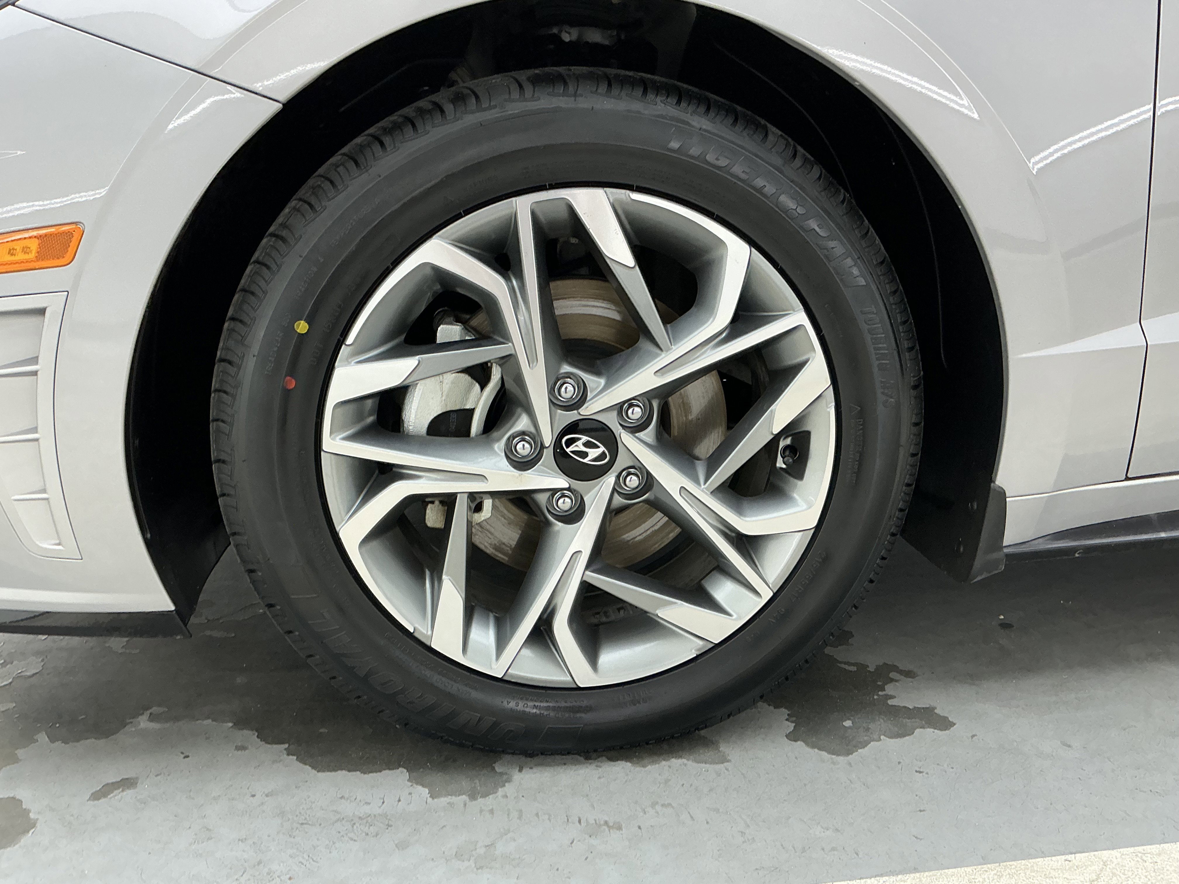 Used 2023 Curated Silver Hyundai SEL image 18