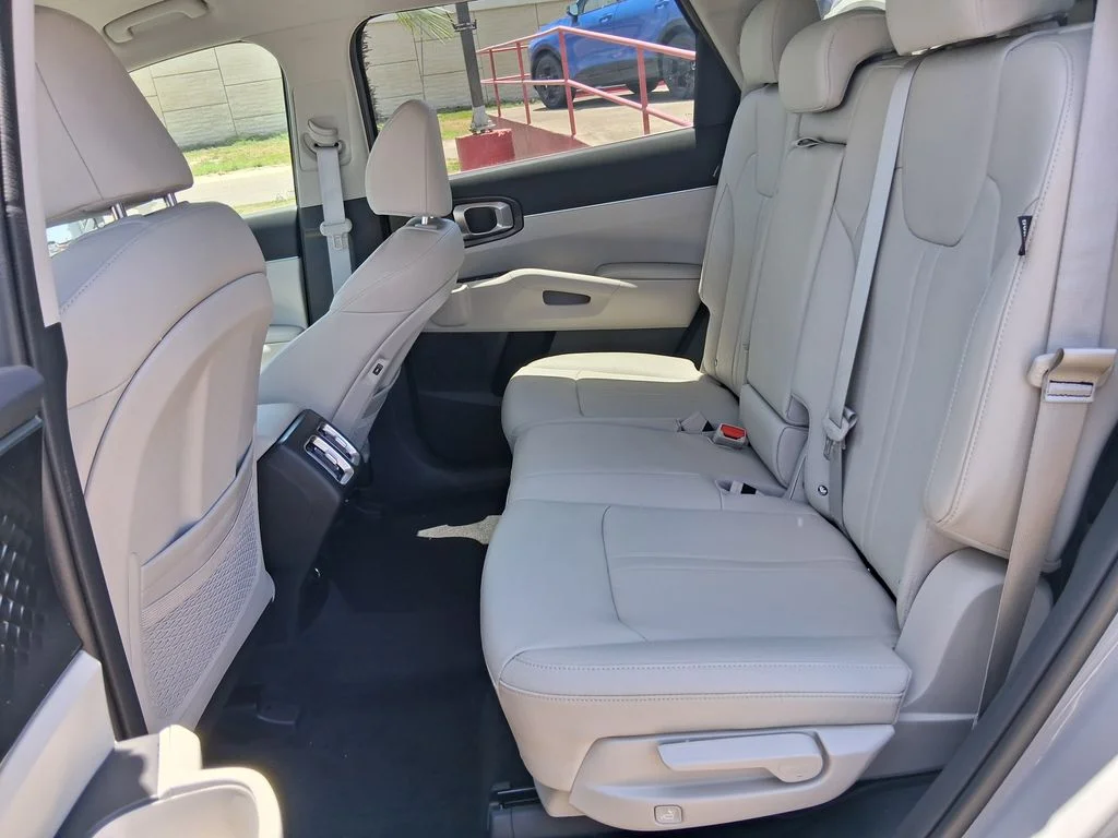 New 2026 Gray Kia S image 17